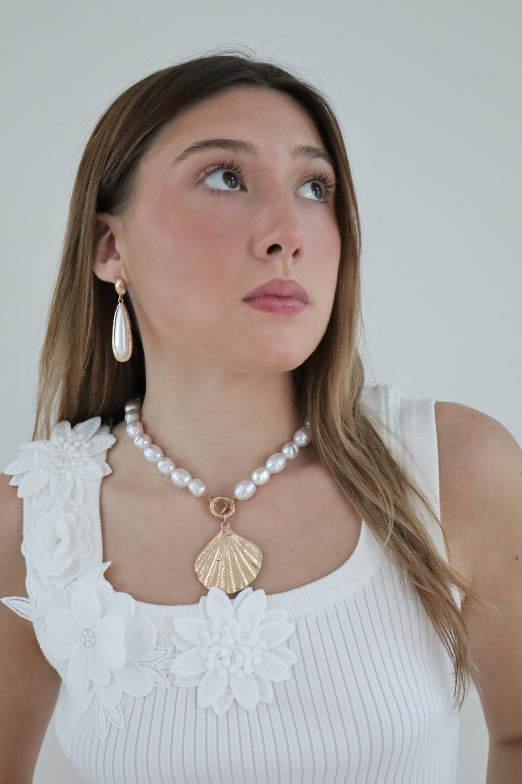 Freshwater Pearl Shell Necklace