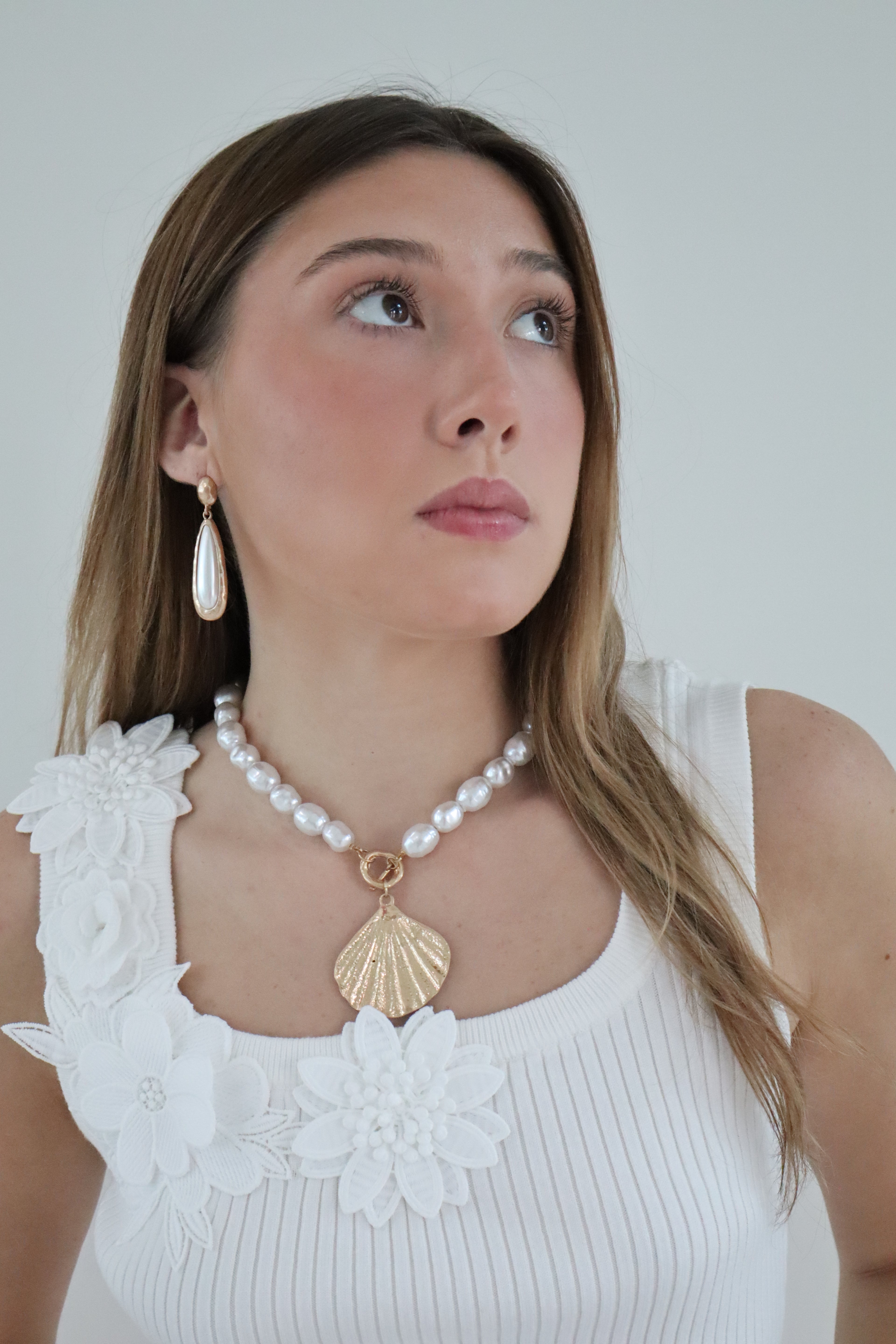 Freshwater Pearl Shell Necklace